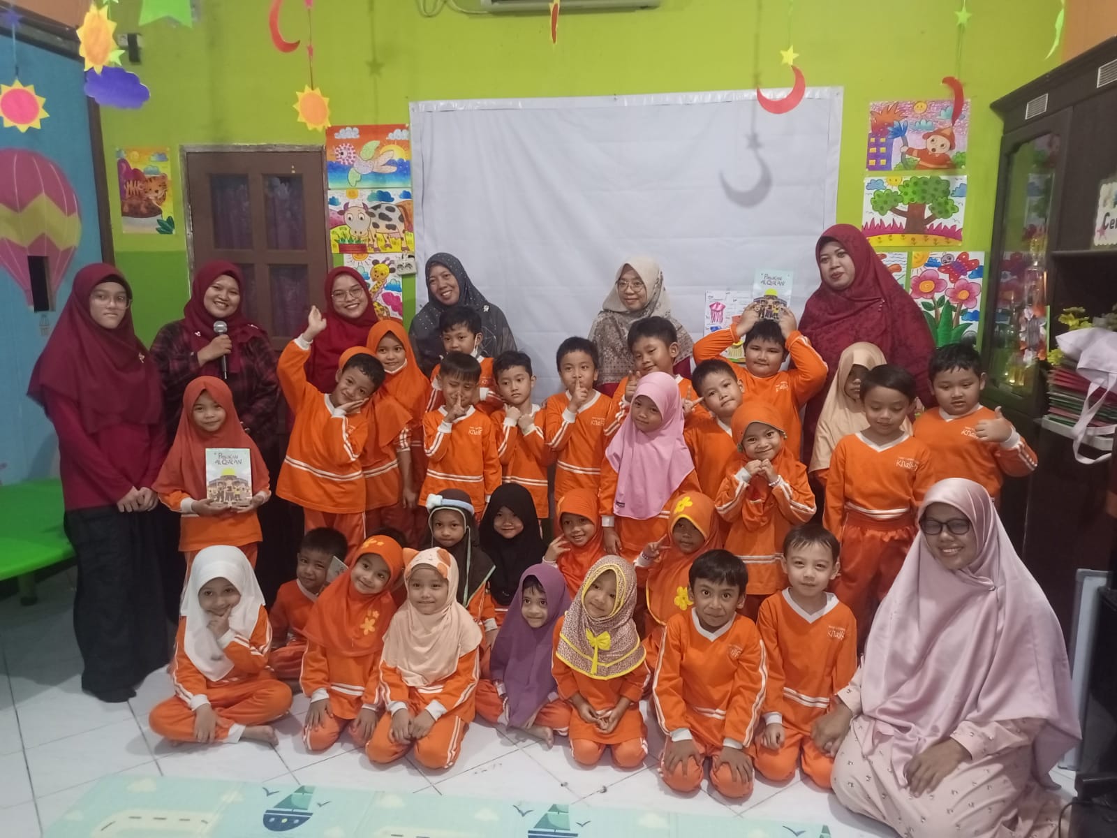 Wisata LiterAsyik Ke TK Khalifah